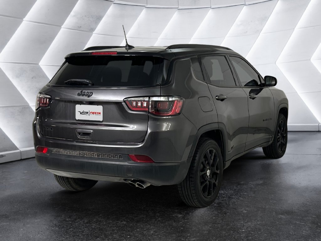 Used 2022 Jeep Compass Latitude w/ Convenience Group AWD/4WD image 4