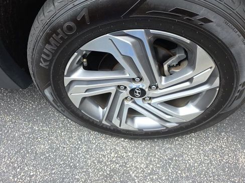 Used 2023 Hyundai Santa Fe SEL image 13