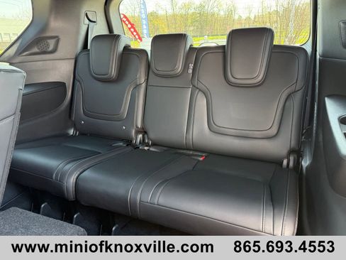 Used 2025 Nissan Armada PRO-4X image 19