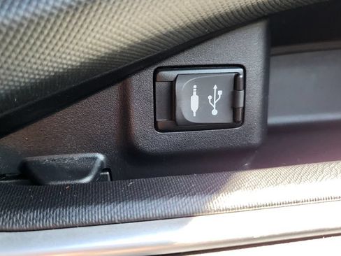 Used 2016 Toyota Prius C Two FWD image 31