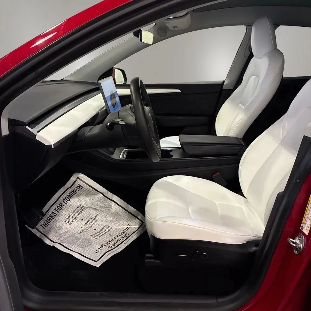 Used 2022 Tesla Model Y Long Range AWD/4WD image 6