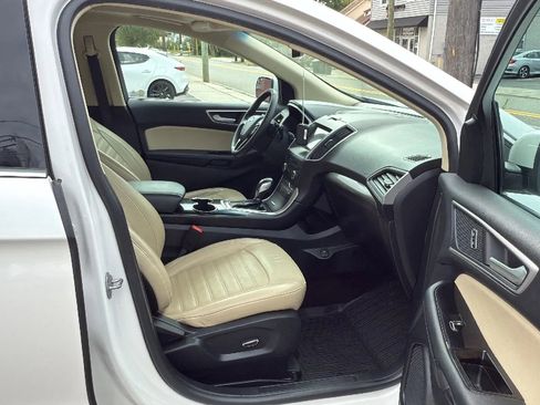 Used 2018 Ford Edge SEL w/ Equipment Group 201A image 25