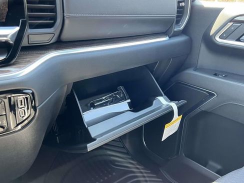 New 2026 GMC Sierra 1500 Elevation image 28