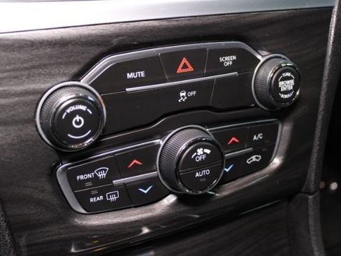 Used 2019 Chrysler 300 Touring w/ Sport Appearance Package image 16