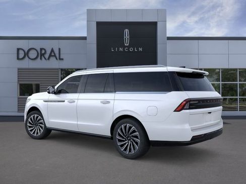 New 2026 Lincoln Navigator L Black Label AWD/4WD image 4