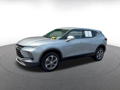 Used 2026 Chevrolet Blazer LT AWD/4WD image 8