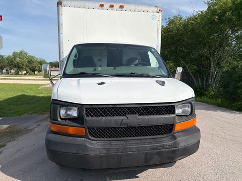 Used 2006 Chevrolet Express 3500 RWD image 22