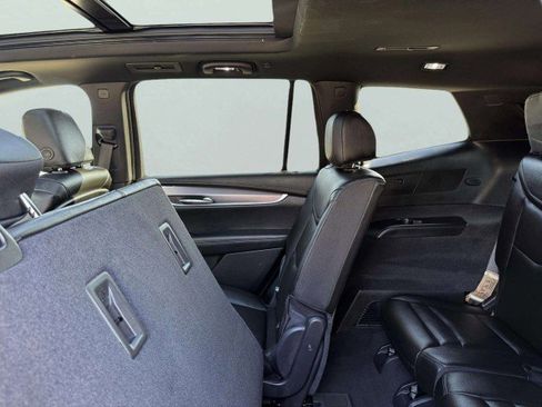 Used 2024 Cadillac XT6 Luxury w/ LPO, Floor Liner Package image 39
