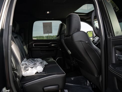 New 2026 RAM 2500 Laramie w/ Night Edition AWD/4WD image 36