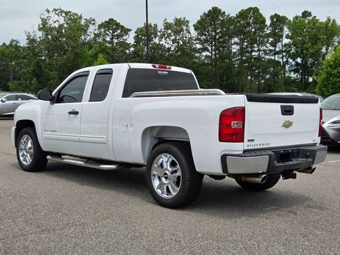 Used 2011 Chevrolet Silverado 1500 LS RWD image 3