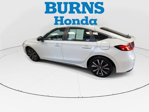 Certified 2024 Honda Civic EX-L image 5