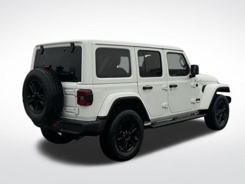 Used 2019 Jeep Wrangler Unlimited Sahara image 5