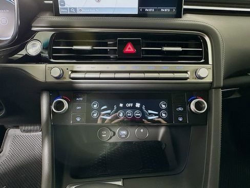 New 2026 Genesis G70 2.5T Prestige image 14