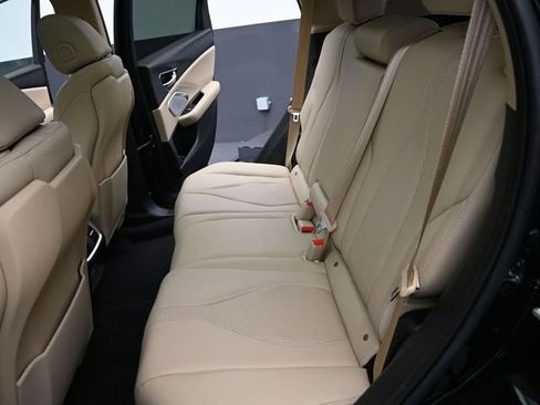Used 2023 Acura RDX w/ Technology Package image 16
