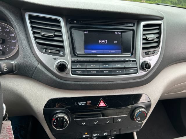 Used 2016 Hyundai Tucson SE w/ Option Group 02 FWD image 14