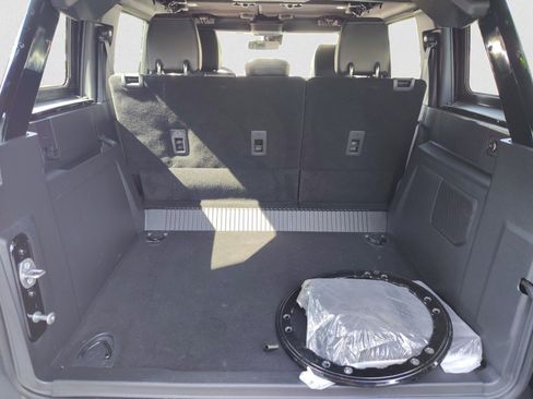 Used 2024 Ford Bronco Wildtrak AWD/4WD image 19