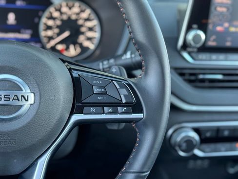 Used 2020 Nissan Altima 2.0 SR image 7