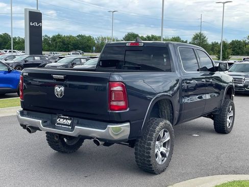 Used 2020 RAM 1500 Laramie AWD/4WD image 7