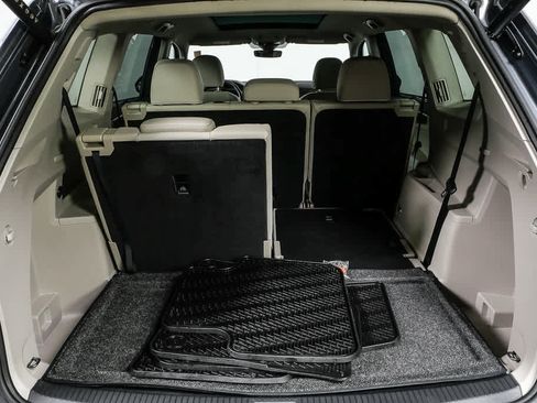 Certified 2025 Volkswagen Atlas SEL Premium R-Line image 35