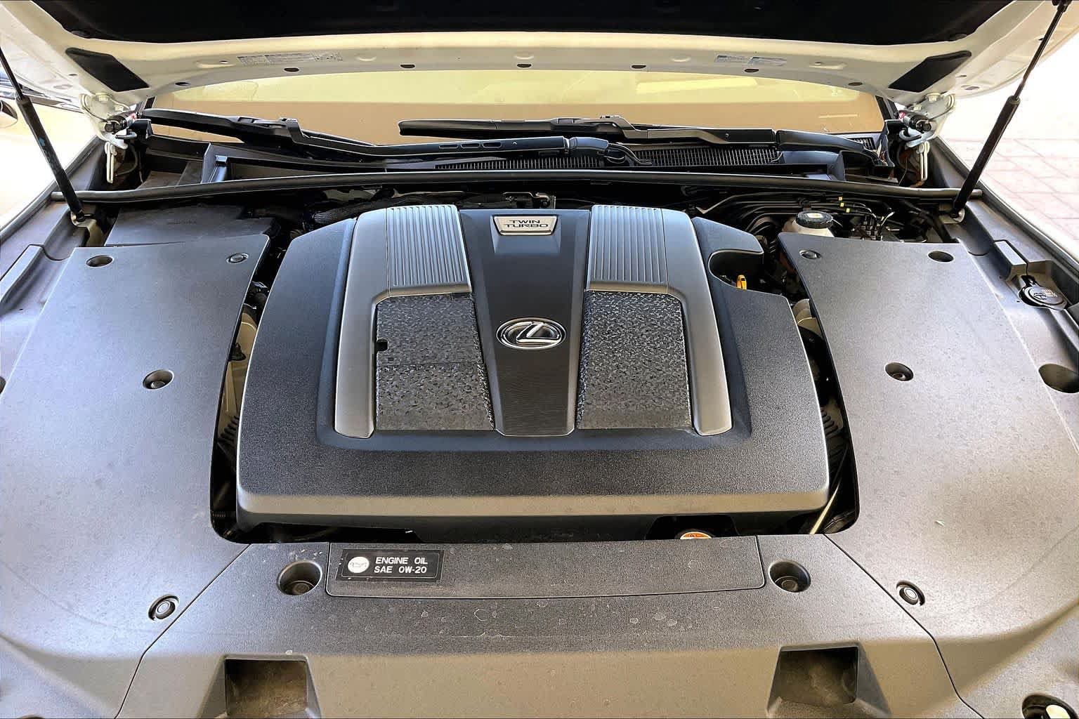 Used 2022 Lexus LS 500 w/ Interior Upgrade Package RWD image 29