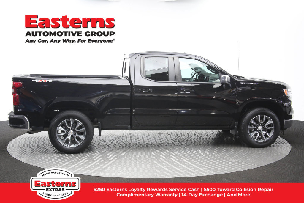 Used 2023 Chevrolet Silverado 1500 LT w/ Convenience Package II AWD/4WD image 45