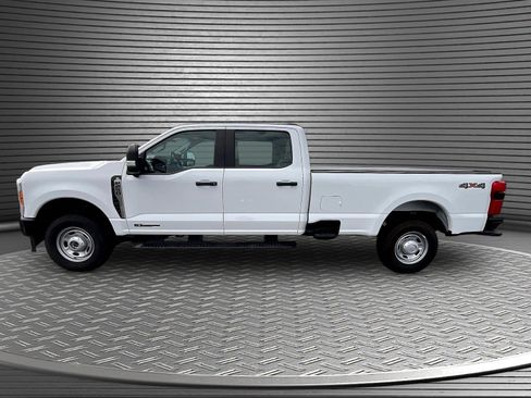 Used 2023 Ford F250 XL w/ 360-Degree Camera Package AWD/4WD image 4