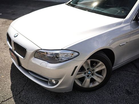 Used 2011 BMW 528i Sedan image 2