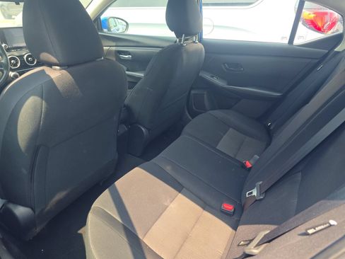 Used 2024 Nissan Sentra SV FWD image 10