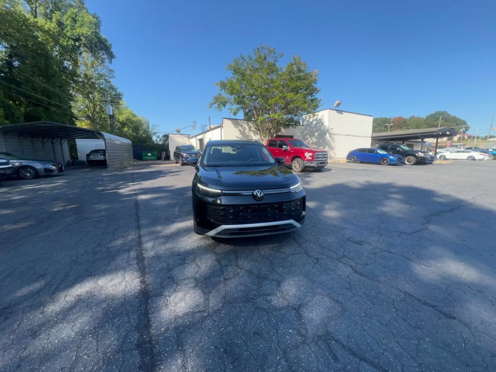 Used 2026 Volkswagen Tiguan SE FWD image 6