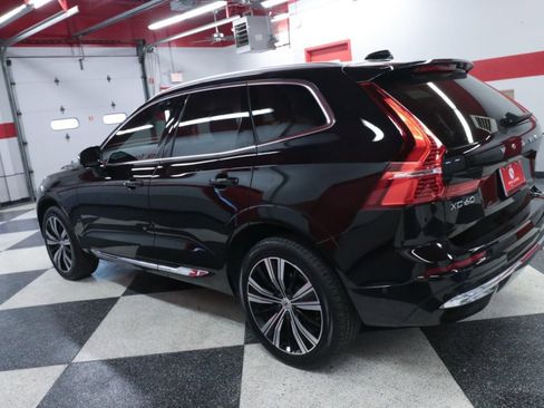 Used 2023 Volvo XC60 B5 Plus AWD/4WD image 7