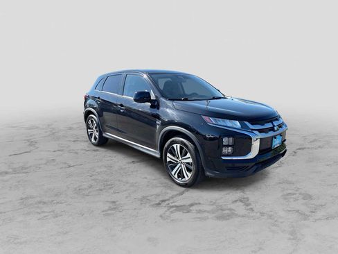 Used 2025 Mitsubishi Outlander Sport ES AWD/4WD image 2