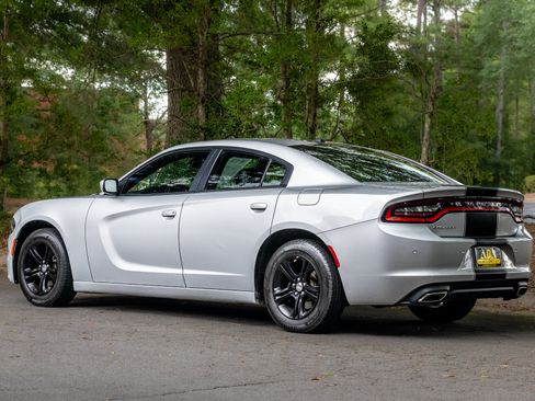 Used 2021 Dodge Charger SXT w/ Leather Interior Group RWD image 51