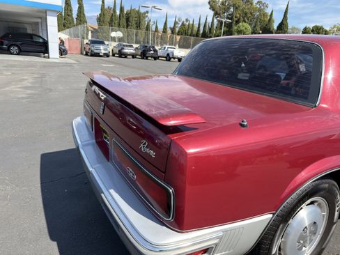Used 1988 Buick Riviera Coupe FWD image 44