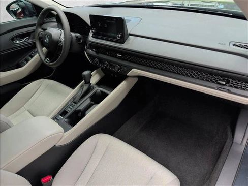 Used 2024 Honda Accord EX image 27