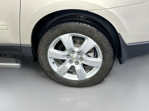 Used 2017 Chevrolet Traverse LT w/ Style and Technology Package FWD image 30