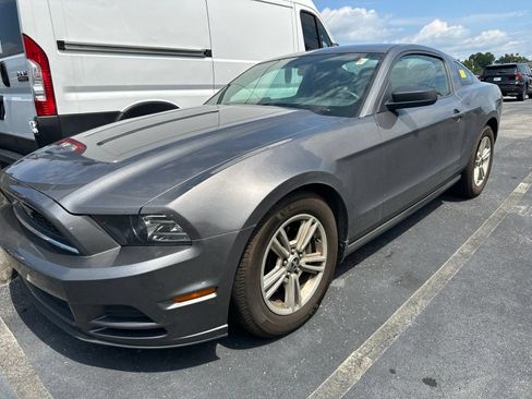 Used 2014 Ford Mustang Coupe RWD image 1