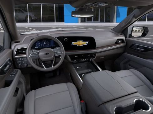New 2026 Chevrolet Suburban Z71 AWD/4WD image 15