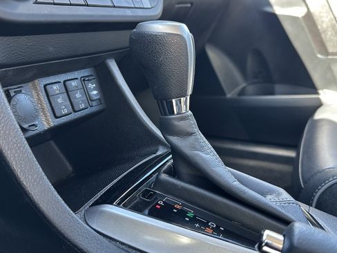 Used 2015 Toyota Corolla S Premium image 27