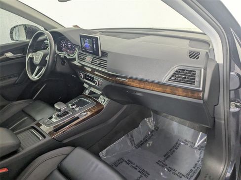 Used 2020 Audi Q5 2.0T Premium Plus w/ Premium Plus Package image 27