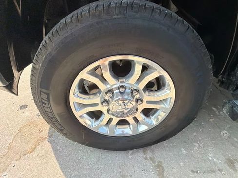 Used 2018 RAM 2500 Laramie AWD/4WD image 13