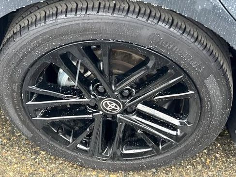 Certified 2025 Toyota Camry SE w/ Convenience Package image 14