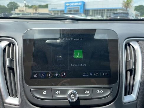 Used 2025 Chevrolet Malibu LT FWD image 24