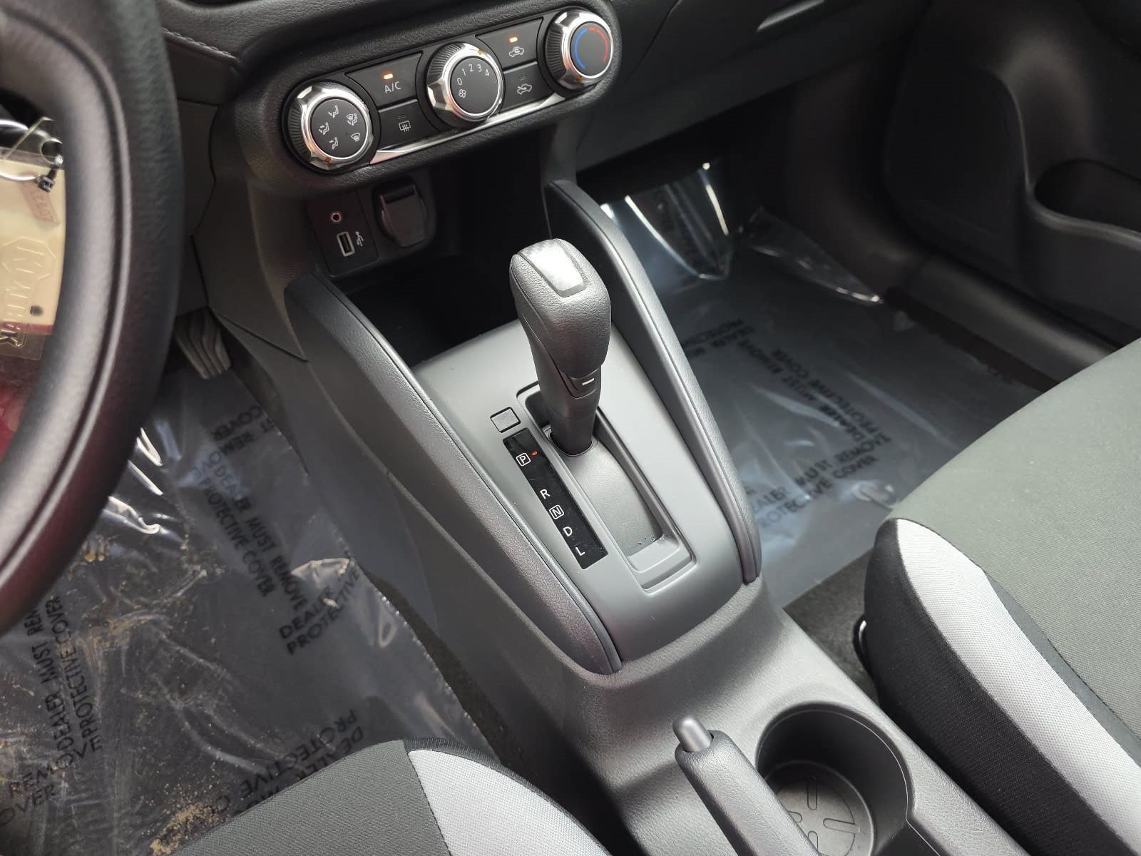 Used 2025 Nissan Versa S w/ Trunk Package FWD image 22