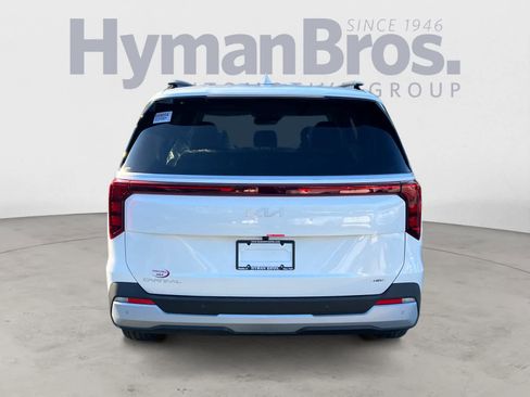 New 2026 Kia Carnival EX FWD image 5