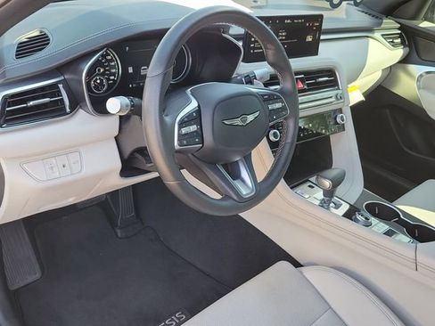 Used 2025 Genesis G70 2.5T RWD image 15