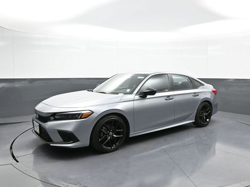 Used 2024 Honda Civic Sport image 10