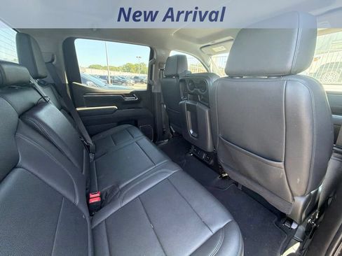 Used 2025 GMC Sierra 1500 SLT AWD/4WD image 6