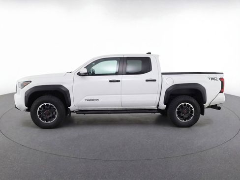 Used 2025 Toyota Tacoma TRD Off-Road image 5