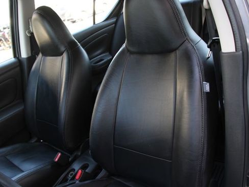 Used 2016 Nissan Versa S FWD image 6