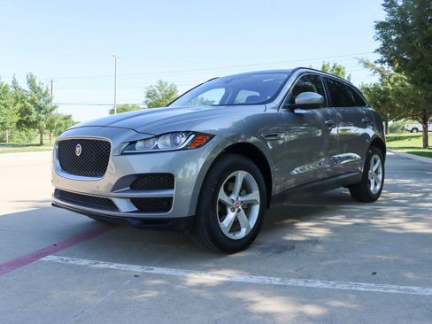 Used 2020 Jaguar F-PACE Premium AWD/4WD image 3